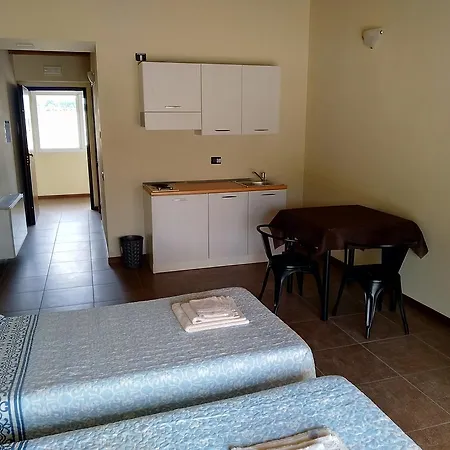 Tre Pini Hotel apartamentowy Carate Brianza